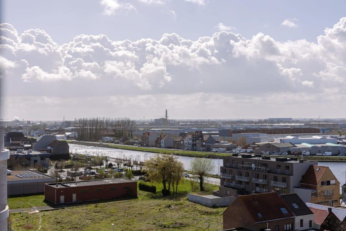Huswell - Bright Apartment With Seaview Bredene Esterno foto