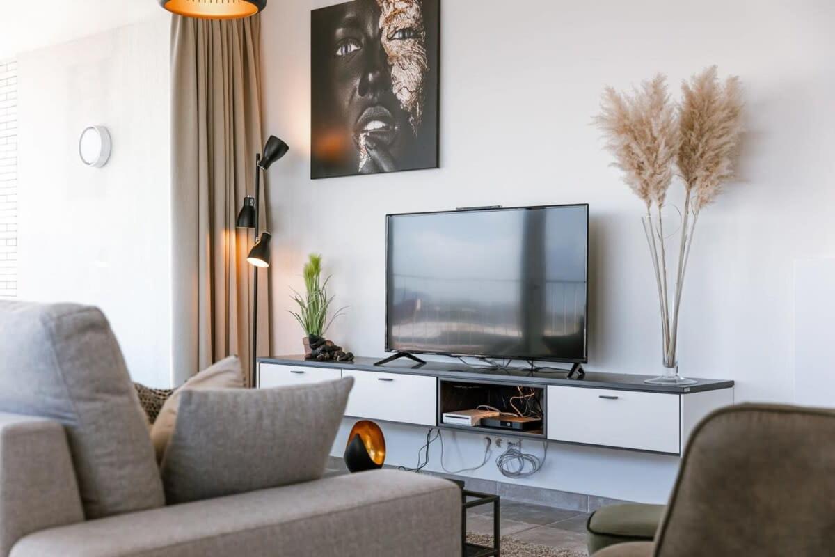 Huswell - Bright Apartment With Seaview Bredene Esterno foto