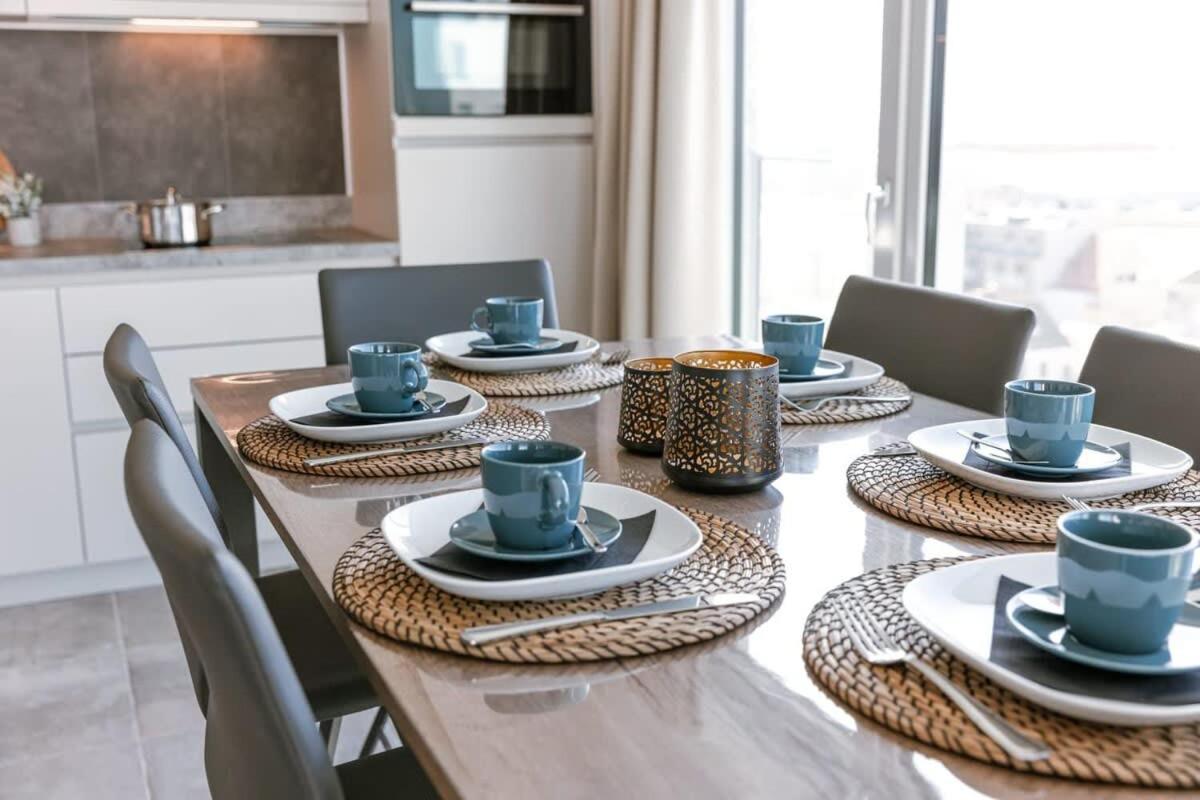 Huswell - Bright Apartment With Seaview Bredene Esterno foto